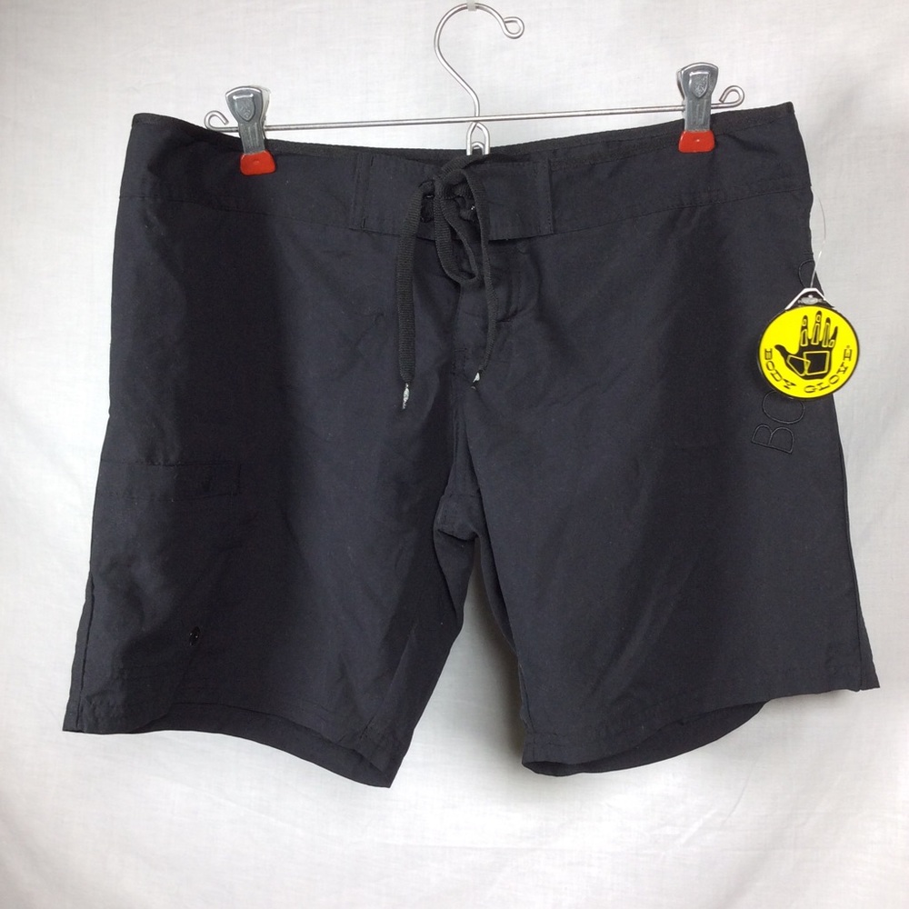 Body Glove Women’s Black Broad Shorts NWT Sz M